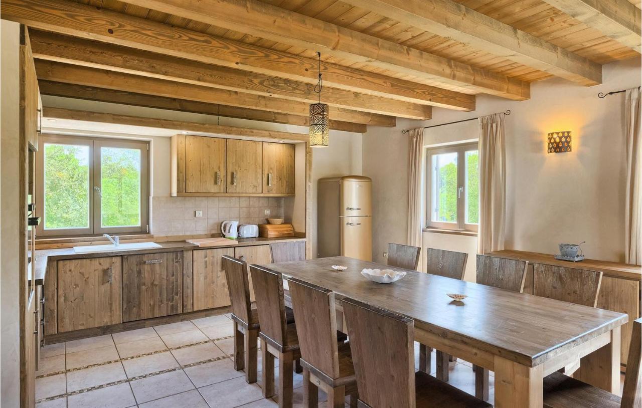 Ferienhaus Lovely In With Kitchen Rovinj