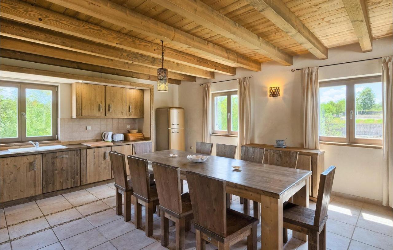 Lovely In With Kitchen *